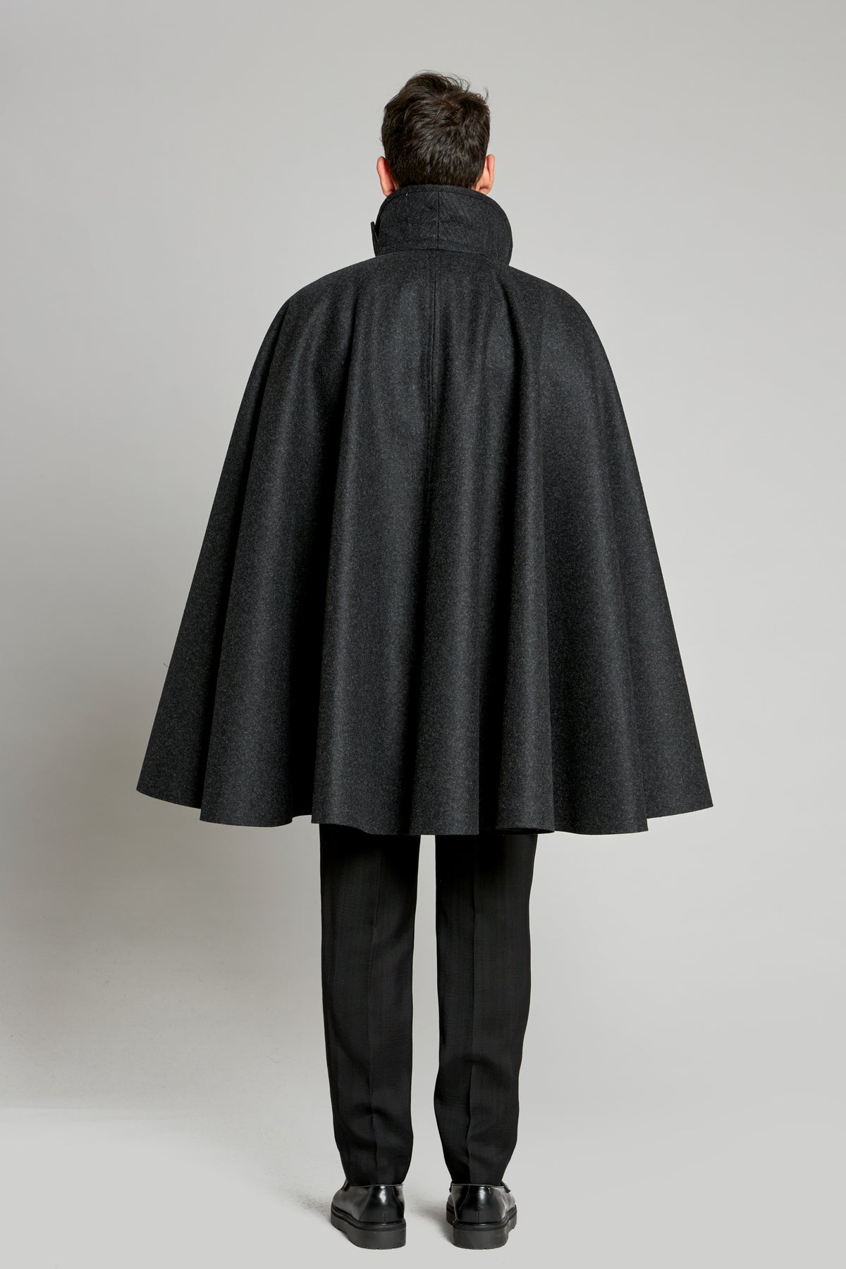 15-18 Piave Dark Grey - Notaio