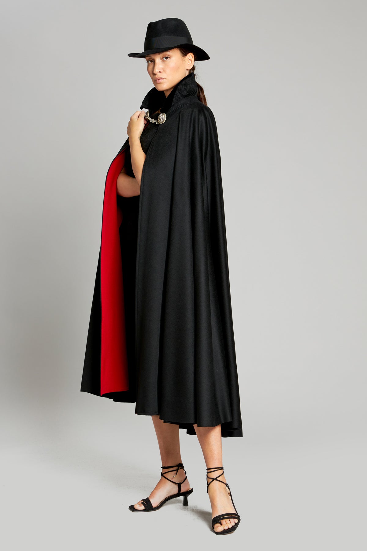 Ambasciata Velour LP Black