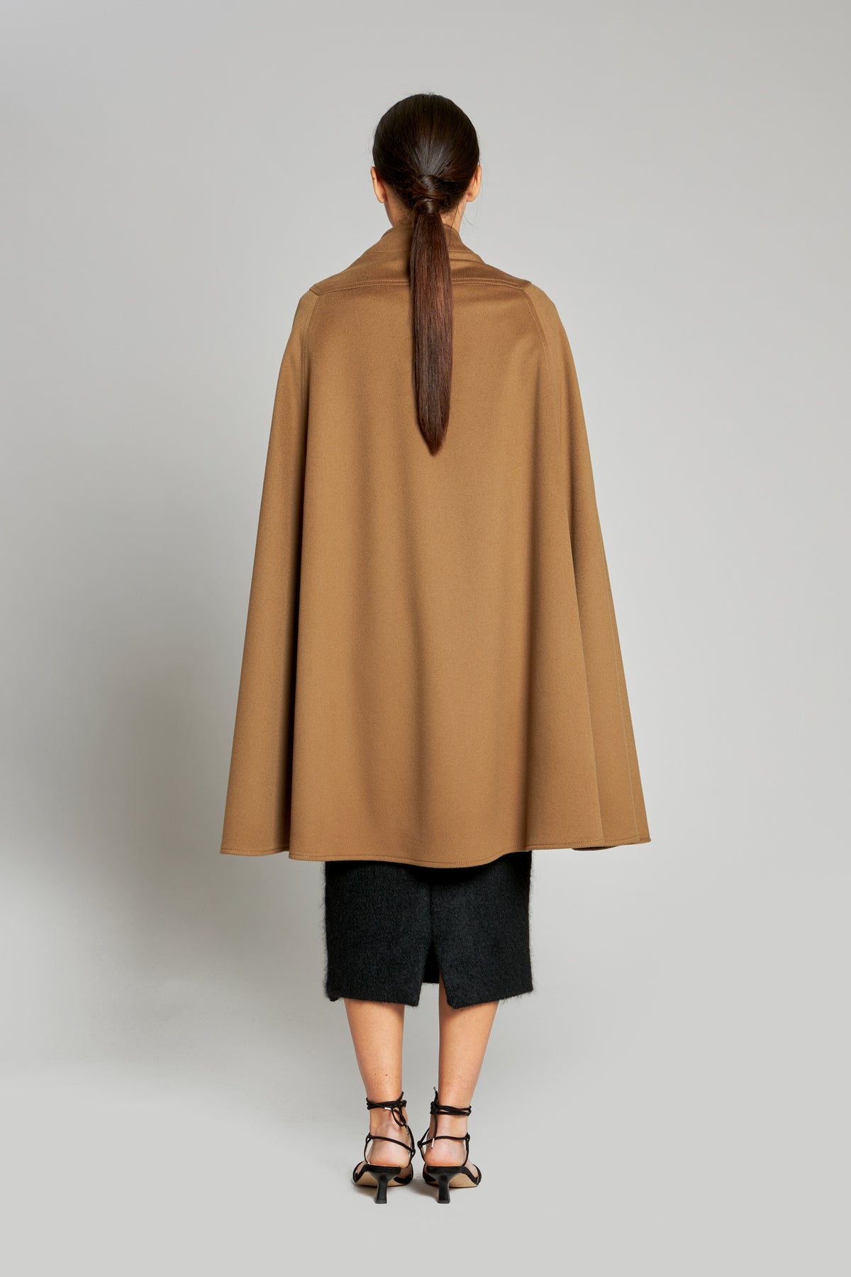 Hepburn Velour LP Camel